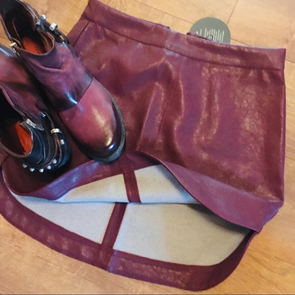 VEGAN LEATHER BURGUNDY SKIRT SOFT LINING - Picture 8 of 15